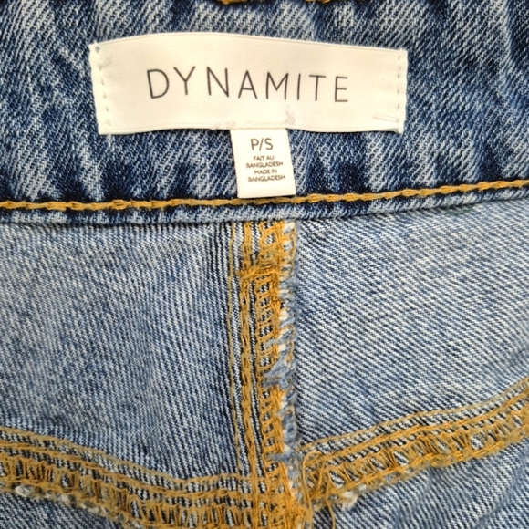 Dynamite Two Toned Blue Denim Mini Skirt – Size Small - Picture 2 of 4